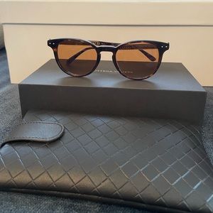 NIB Bottega Veneta sunglasses